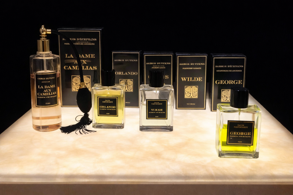 Retail display and light box with LED sheet